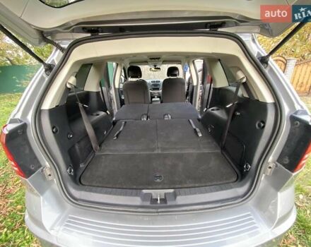 Серый Додж Джорни, объемом двигателя 2.4 л и пробегом 158 тыс. км за 12000 $, фото 20 на Automoto.ua