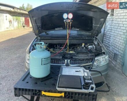 Серый Додж Джорни, объемом двигателя 2.4 л и пробегом 158 тыс. км за 12000 $, фото 21 на Automoto.ua