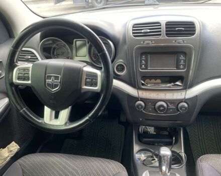Серый Додж Джорни, объемом двигателя 2.4 л и пробегом 210 тыс. км за 9900 $, фото 1 на Automoto.ua