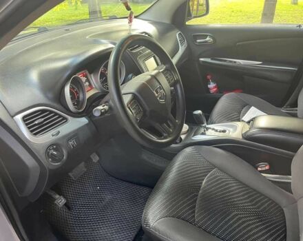 Сірий Додж Джорні, об'ємом двигуна 2.4 л та пробігом 188 тис. км за 11200 $, фото 4 на Automoto.ua