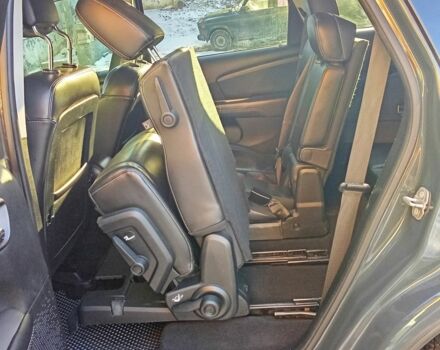Сірий Додж Джорні, об'ємом двигуна 2.4 л та пробігом 119 тис. км за 13900 $, фото 4 на Automoto.ua
