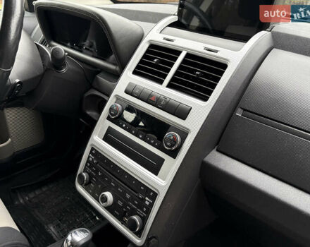 Серый Додж Джорни, объемом двигателя 2 л и пробегом 219 тыс. км за 8500 $, фото 62 на Automoto.ua