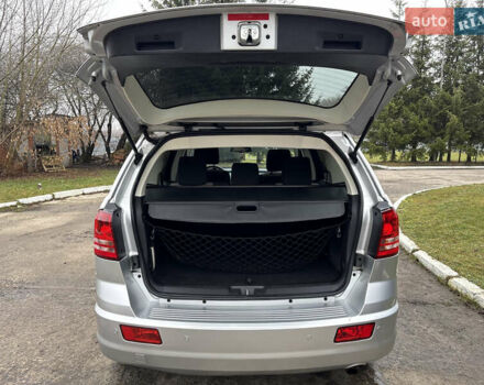 Серый Додж Джорни, объемом двигателя 2 л и пробегом 219 тыс. км за 8500 $, фото 84 на Automoto.ua