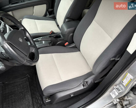 Серый Додж Джорни, объемом двигателя 2 л и пробегом 219 тыс. км за 8500 $, фото 39 на Automoto.ua