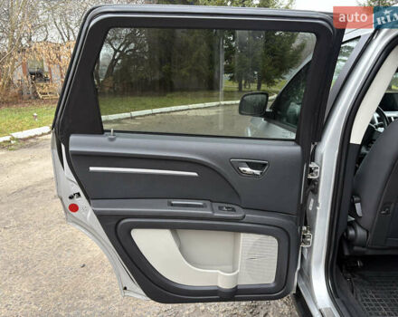 Серый Додж Джорни, объемом двигателя 2 л и пробегом 219 тыс. км за 8500 $, фото 41 на Automoto.ua