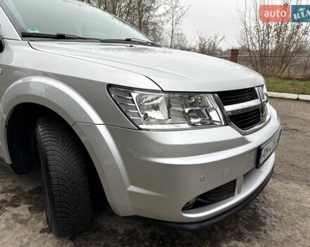 Серый Додж Джорни, объемом двигателя 2 л и пробегом 219 тыс. км за 8500 $, фото 24 на Automoto.ua