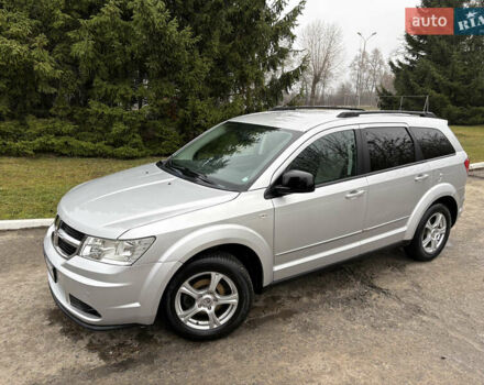 Серый Додж Джорни, объемом двигателя 2 л и пробегом 219 тыс. км за 8500 $, фото 2 на Automoto.ua