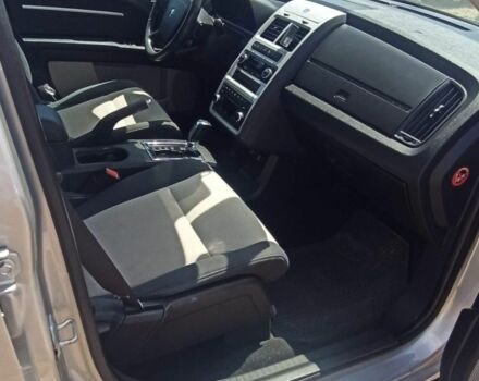 Додж Джорни 2008 в Кривом Роге на Automoto.ua Серый Додж Джорни, объемом двигателя 2 л и пробегом 205 тыс. км за 10000 $, фото 3 на Automoto.ua