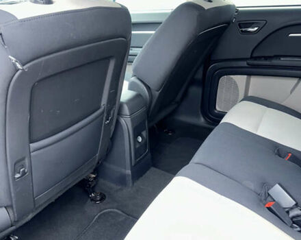 Серый Додж Джорни, объемом двигателя 1.97 л и пробегом 270 тыс. км за 8600 $, фото 21 на Automoto.ua