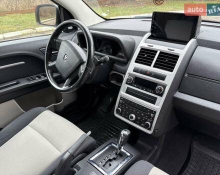 Серый Додж Джорни, объемом двигателя 2 л и пробегом 219 тыс. км за 8500 $, фото 86 на Automoto.ua