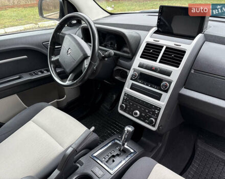 Серый Додж Джорни, объемом двигателя 2 л и пробегом 219 тыс. км за 8500 $, фото 85 на Automoto.ua