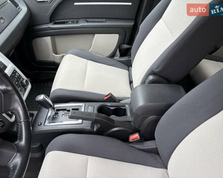 Серый Додж Джорни, объемом двигателя 2 л и пробегом 219 тыс. км за 8500 $, фото 38 на Automoto.ua