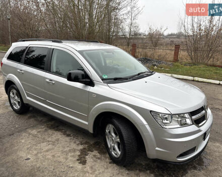 Серый Додж Джорни, объемом двигателя 2 л и пробегом 219 тыс. км за 8500 $, фото 27 на Automoto.ua