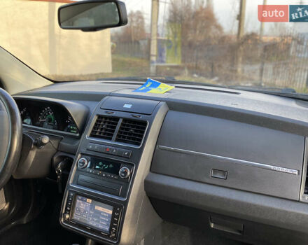 Серый Додж Джорни, объемом двигателя 2 л и пробегом 199 тыс. км за 8500 $, фото 18 на Automoto.ua