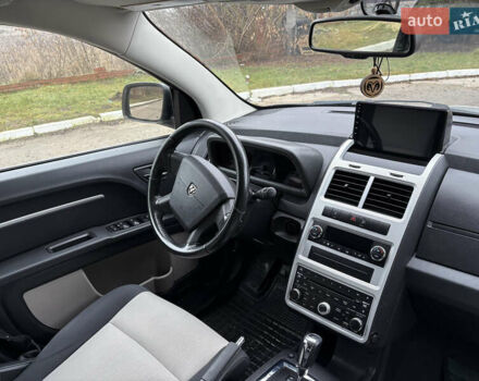 Серый Додж Джорни, объемом двигателя 2 л и пробегом 219 тыс. км за 8500 $, фото 66 на Automoto.ua