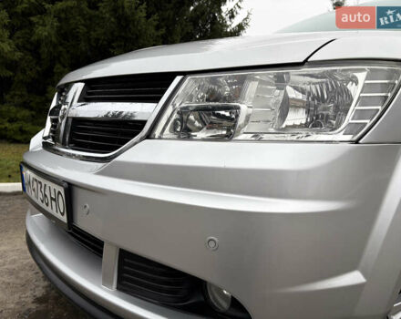 Серый Додж Джорни, объемом двигателя 2 л и пробегом 219 тыс. км за 8500 $, фото 14 на Automoto.ua