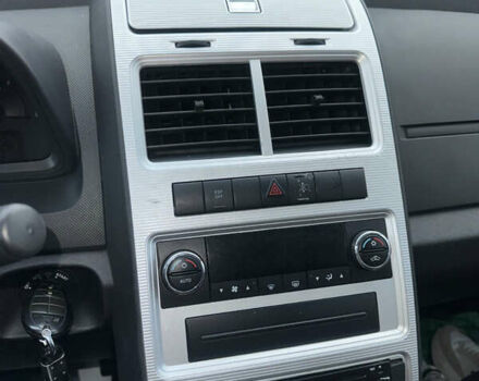 Серый Додж Джорни, объемом двигателя 1.97 л и пробегом 270 тыс. км за 8600 $, фото 25 на Automoto.ua