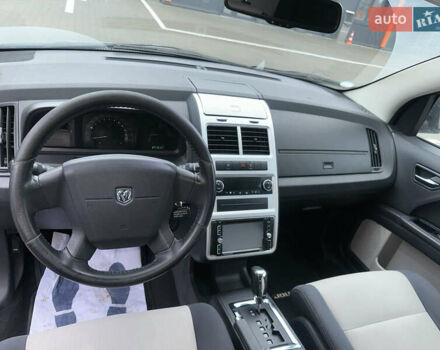 Серый Додж Джорни, объемом двигателя 1.97 л и пробегом 270 тыс. км за 8600 $, фото 23 на Automoto.ua