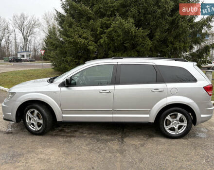 Серый Додж Джорни, объемом двигателя 2 л и пробегом 219 тыс. км за 8500 $, фото 7 на Automoto.ua