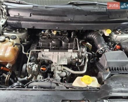 Сірий Додж Джорні, об'ємом двигуна 2 л та пробігом 230 тис. км за 7100 $, фото 32 на Automoto.ua