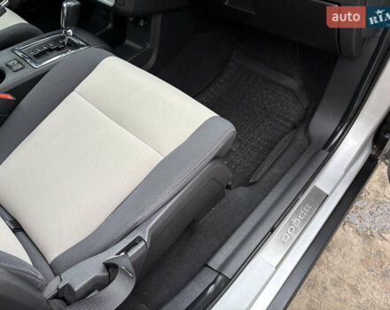 Серый Додж Джорни, объемом двигателя 2 л и пробегом 219 тыс. км за 8500 $, фото 59 на Automoto.ua