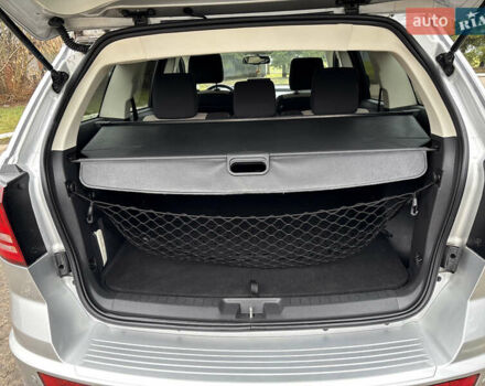 Серый Додж Джорни, объемом двигателя 2 л и пробегом 219 тыс. км за 8500 $, фото 82 на Automoto.ua