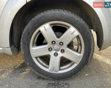 Серый Додж Джорни, объемом двигателя 2 л и пробегом 199 тыс. км за 8500 $, фото 27 на Automoto.ua