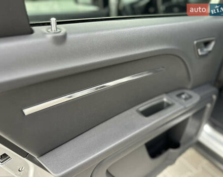 Серый Додж Джорни, объемом двигателя 1.97 л и пробегом 194 тыс. км за 7650 $, фото 75 на Automoto.ua