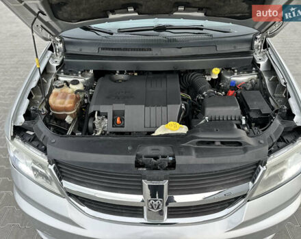 Серый Додж Джорни, объемом двигателя 1.97 л и пробегом 194 тыс. км за 7650 $, фото 107 на Automoto.ua