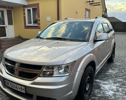 Серый Додж Джорни, объемом двигателя 1.97 л и пробегом 230 тыс. км за 9100 $, фото 3 на Automoto.ua