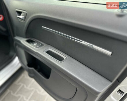 Серый Додж Джорни, объемом двигателя 1.97 л и пробегом 194 тыс. км за 7650 $, фото 100 на Automoto.ua