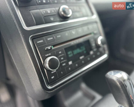 Серый Додж Джорни, объемом двигателя 1.97 л и пробегом 194 тыс. км за 7650 $, фото 67 на Automoto.ua