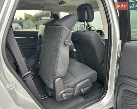 Серый Додж Джорни, объемом двигателя 1.97 л и пробегом 194 тыс. км за 7650 $, фото 97 на Automoto.ua