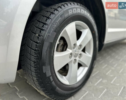 Серый Додж Джорни, объемом двигателя 1.97 л и пробегом 194 тыс. км за 7650 $, фото 21 на Automoto.ua