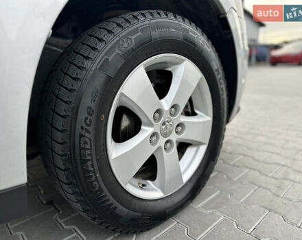 Серый Додж Джорни, объемом двигателя 1.97 л и пробегом 194 тыс. км за 7650 $, фото 35 на Automoto.ua