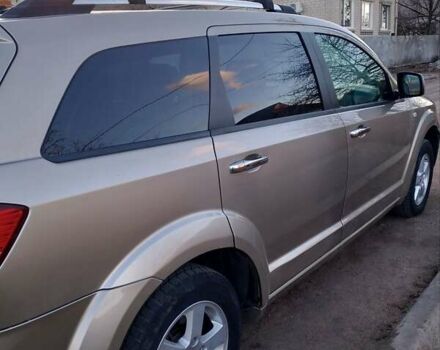 Сірий Додж Джорні, об'ємом двигуна 1.97 л та пробігом 263 тис. км за 9000 $, фото 2 на Automoto.ua
