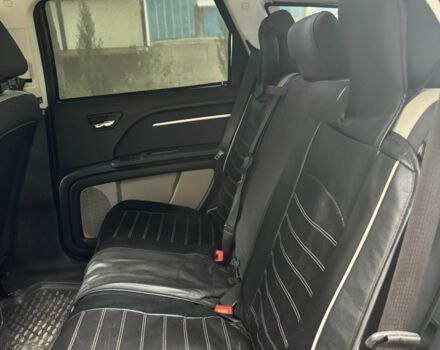 Серый Додж Джорни, объемом двигателя 2.4 л и пробегом 290 тыс. км за 5000 $, фото 9 на Automoto.ua