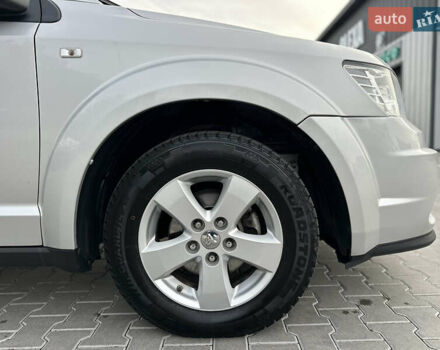 Серый Додж Джорни, объемом двигателя 1.97 л и пробегом 194 тыс. км за 7650 $, фото 13 на Automoto.ua