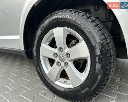 Серый Додж Джорни, объемом двигателя 1.97 л и пробегом 194 тыс. км за 7650 $, фото 33 на Automoto.ua