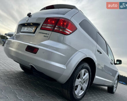 Серый Додж Джорни, объемом двигателя 1.97 л и пробегом 194 тыс. км за 7650 $, фото 19 на Automoto.ua