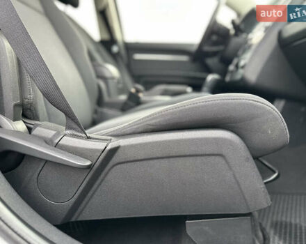 Серый Додж Джорни, объемом двигателя 1.97 л и пробегом 194 тыс. км за 7650 $, фото 104 на Automoto.ua