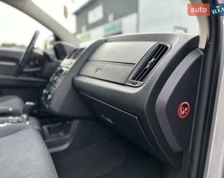 Серый Додж Джорни, объемом двигателя 1.97 л и пробегом 194 тыс. км за 7650 $, фото 102 на Automoto.ua