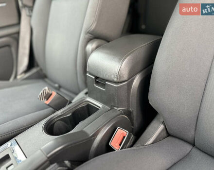 Серый Додж Джорни, объемом двигателя 1.97 л и пробегом 194 тыс. км за 7650 $, фото 72 на Automoto.ua