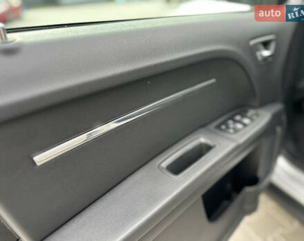 Серый Додж Джорни, объемом двигателя 1.97 л и пробегом 194 тыс. км за 7650 $, фото 53 на Automoto.ua