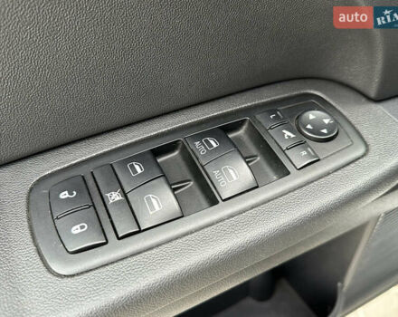 Серый Додж Джорни, объемом двигателя 1.97 л и пробегом 194 тыс. км за 7650 $, фото 70 на Automoto.ua