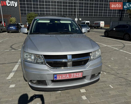 Серый Додж Джорни, объемом двигателя 2 л и пробегом 205 тыс. км за 9500 $, фото 1 на Automoto.ua