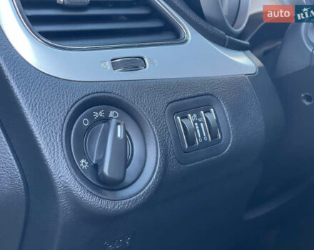 Серый Додж Джорни, объемом двигателя 2.36 л и пробегом 270 тыс. км за 9790 $, фото 18 на Automoto.ua