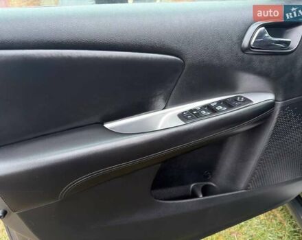 Сірий Додж Джорні, об'ємом двигуна 3.61 л та пробігом 249 тис. км за 8970 $, фото 12 на Automoto.ua