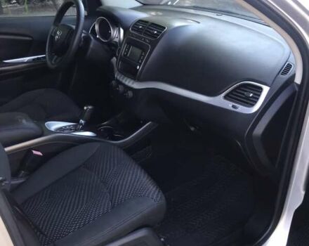 Серый Додж Джорни, объемом двигателя 2.36 л и пробегом 240 тыс. км за 10500 $, фото 5 на Automoto.ua