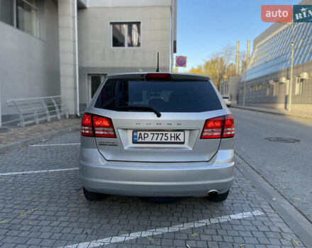 Серый Додж Джорни, объемом двигателя 2.36 л и пробегом 272 тыс. км за 9300 $, фото 6 на Automoto.ua